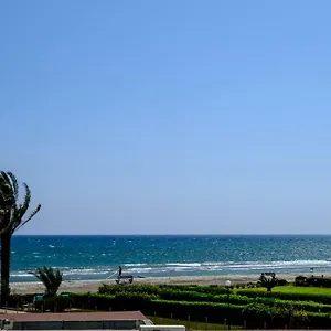 yiallos-village-c107.protaras-cy-hotels.com/